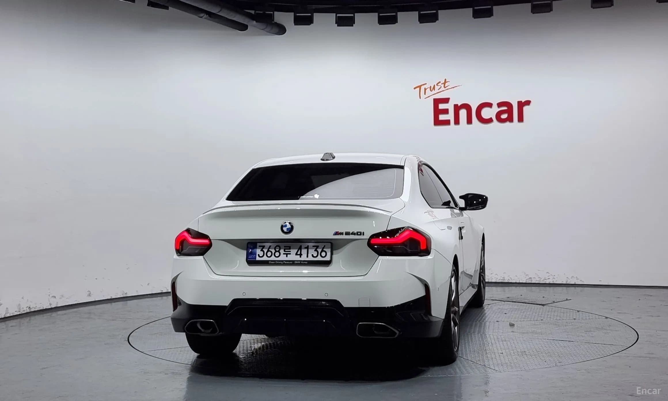 2 Series (G42)