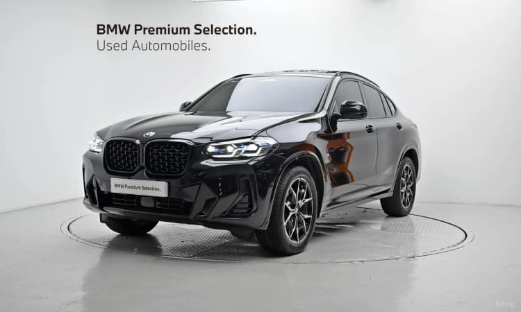X4 (G02)