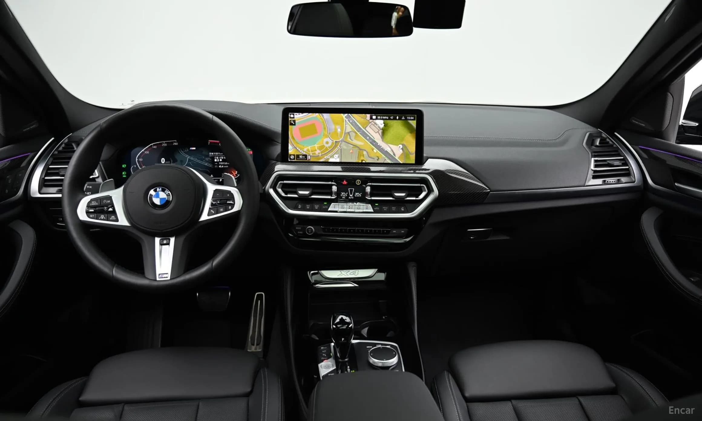 X4 (G02)