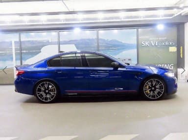 M5 (F90)