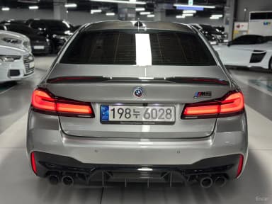 M5 (F90)
