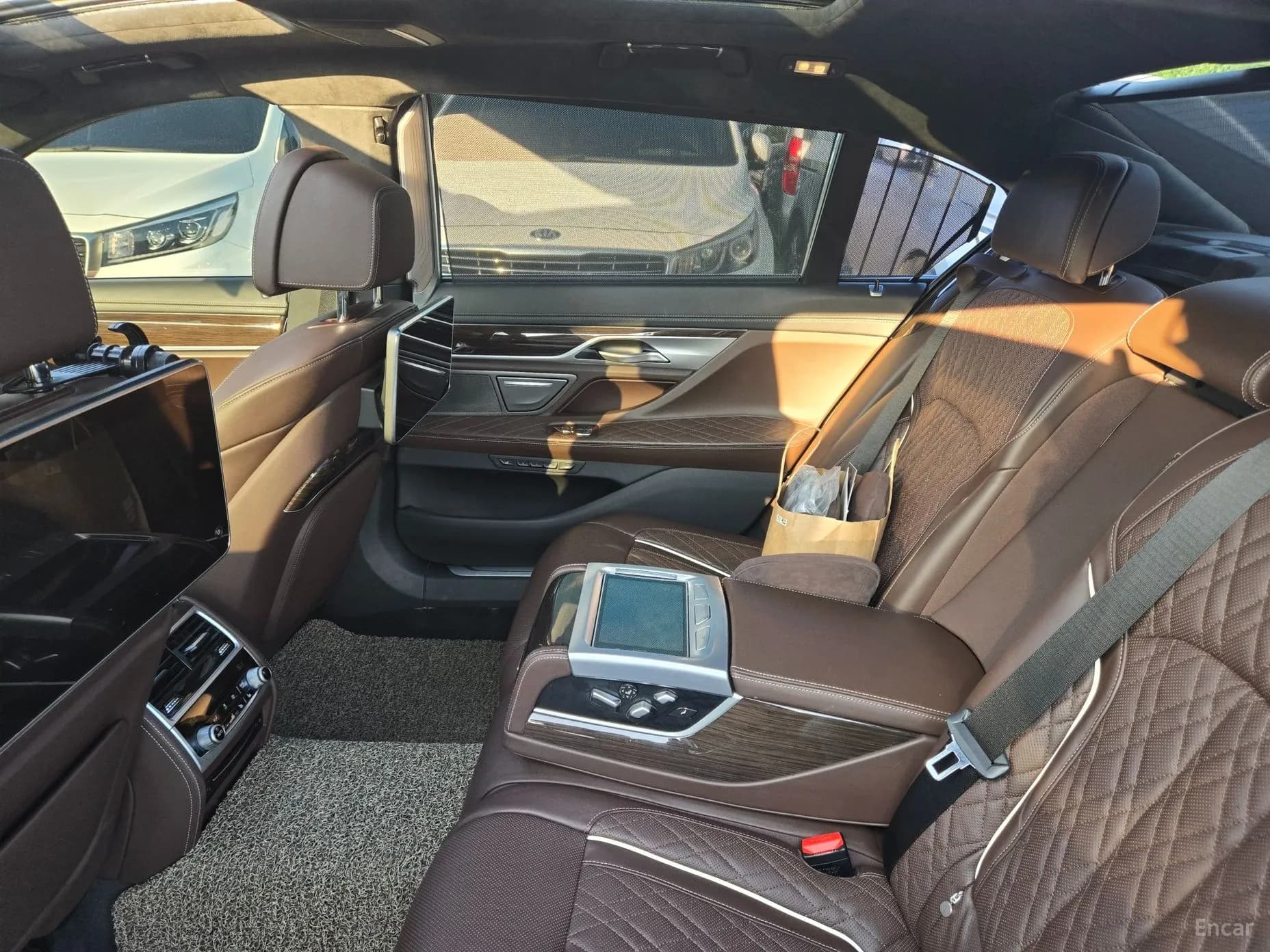 7 Series (G11)
