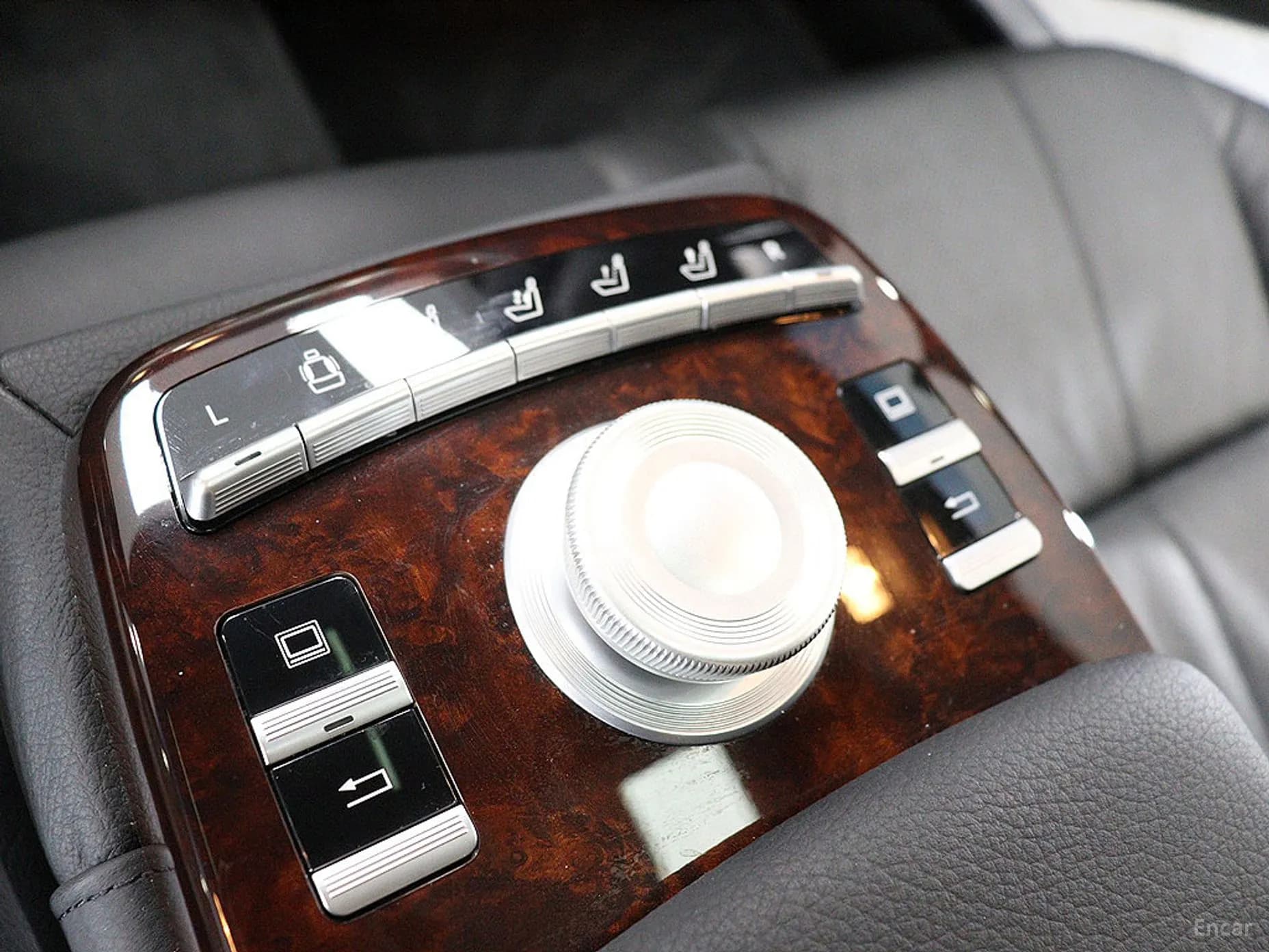 S-Class W221