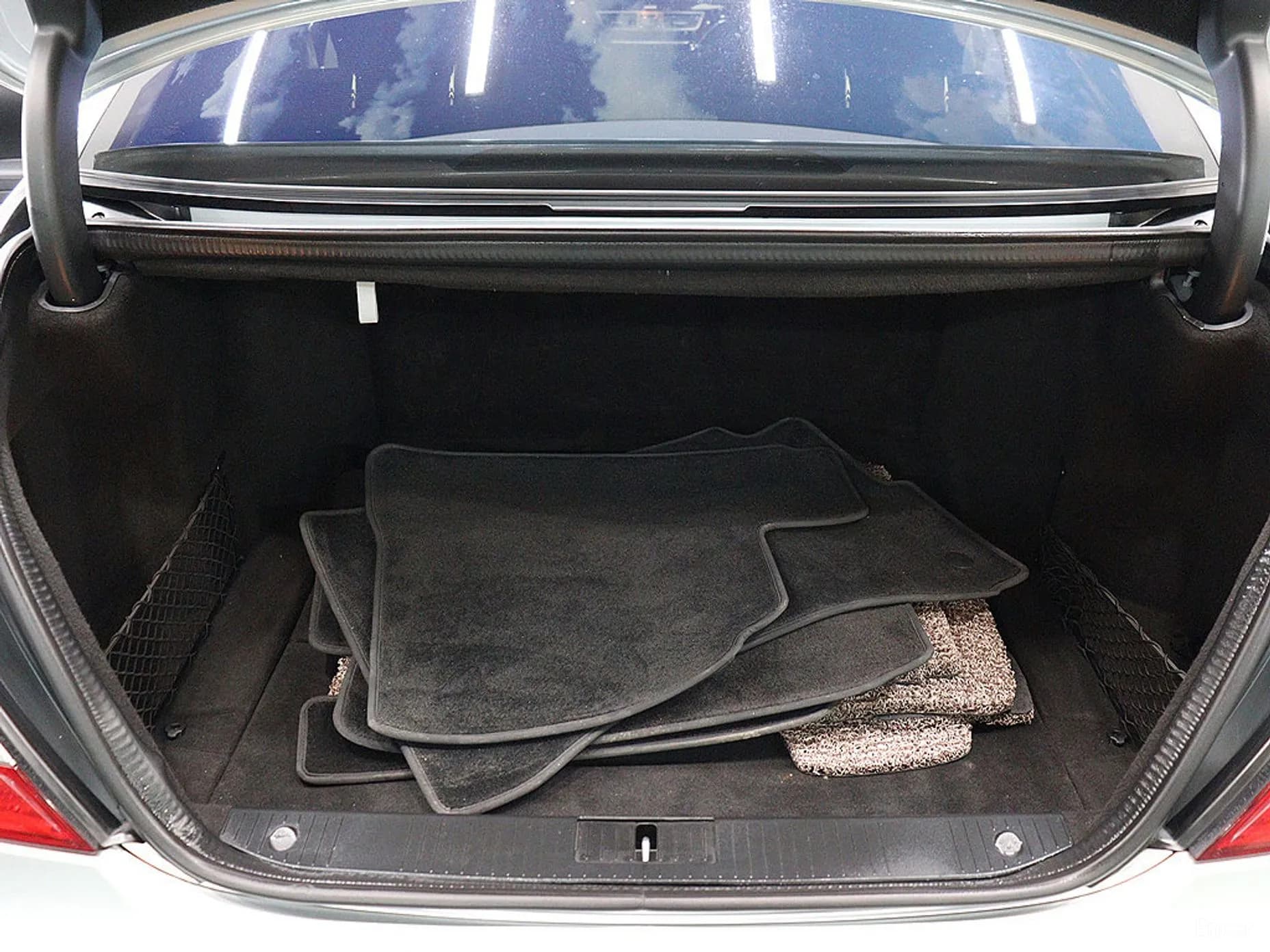 S-Class W221