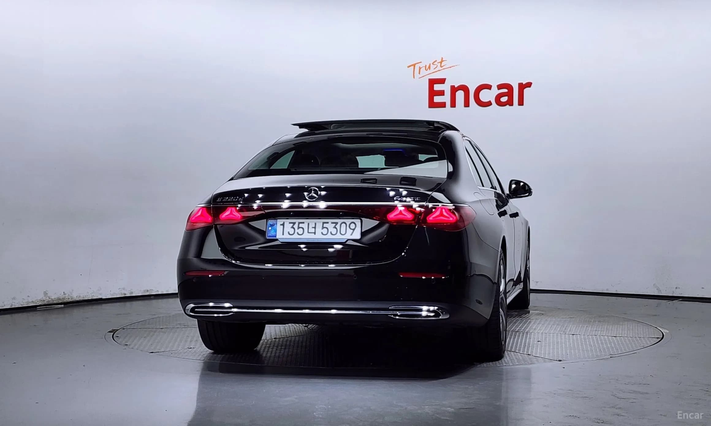 E-Class W214