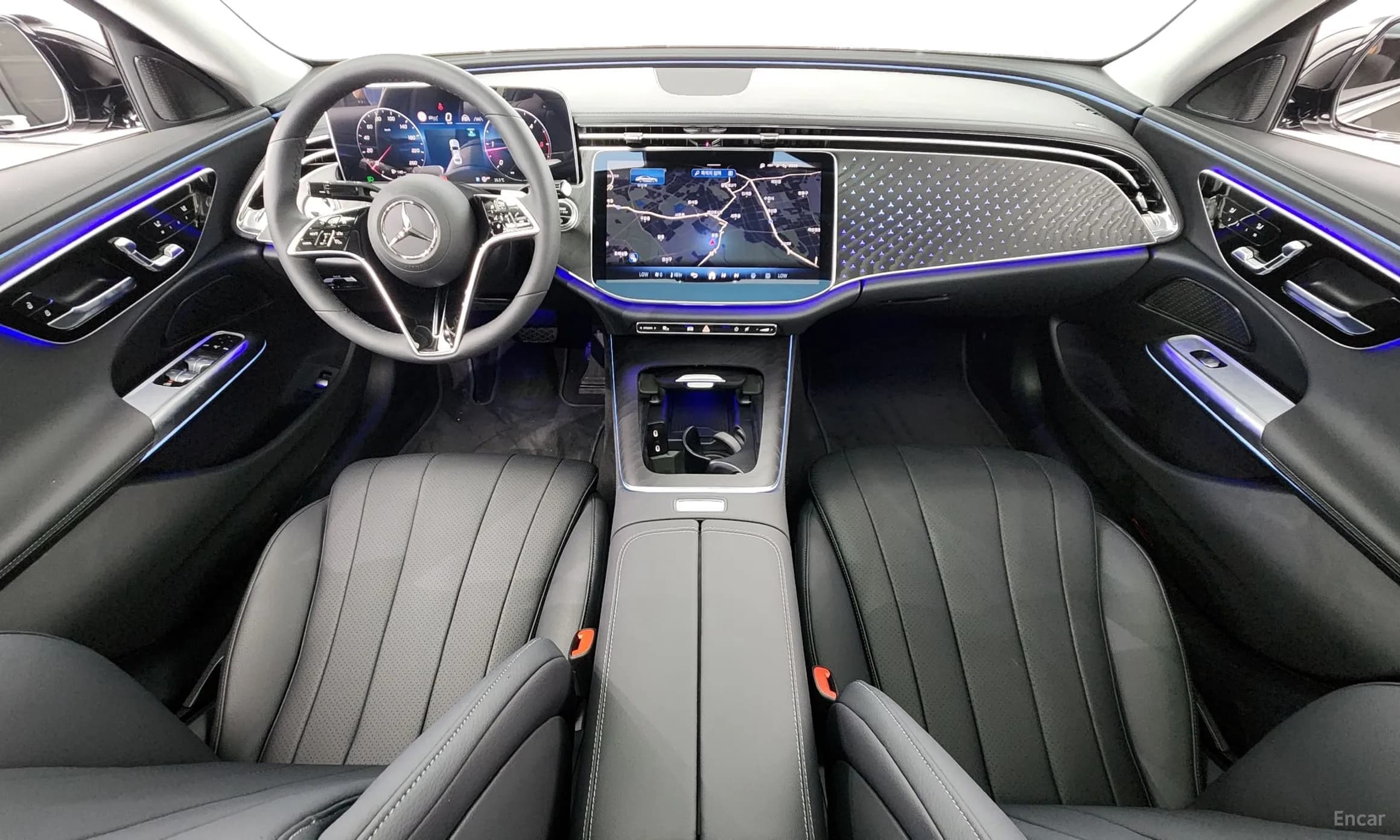 E-Class W214