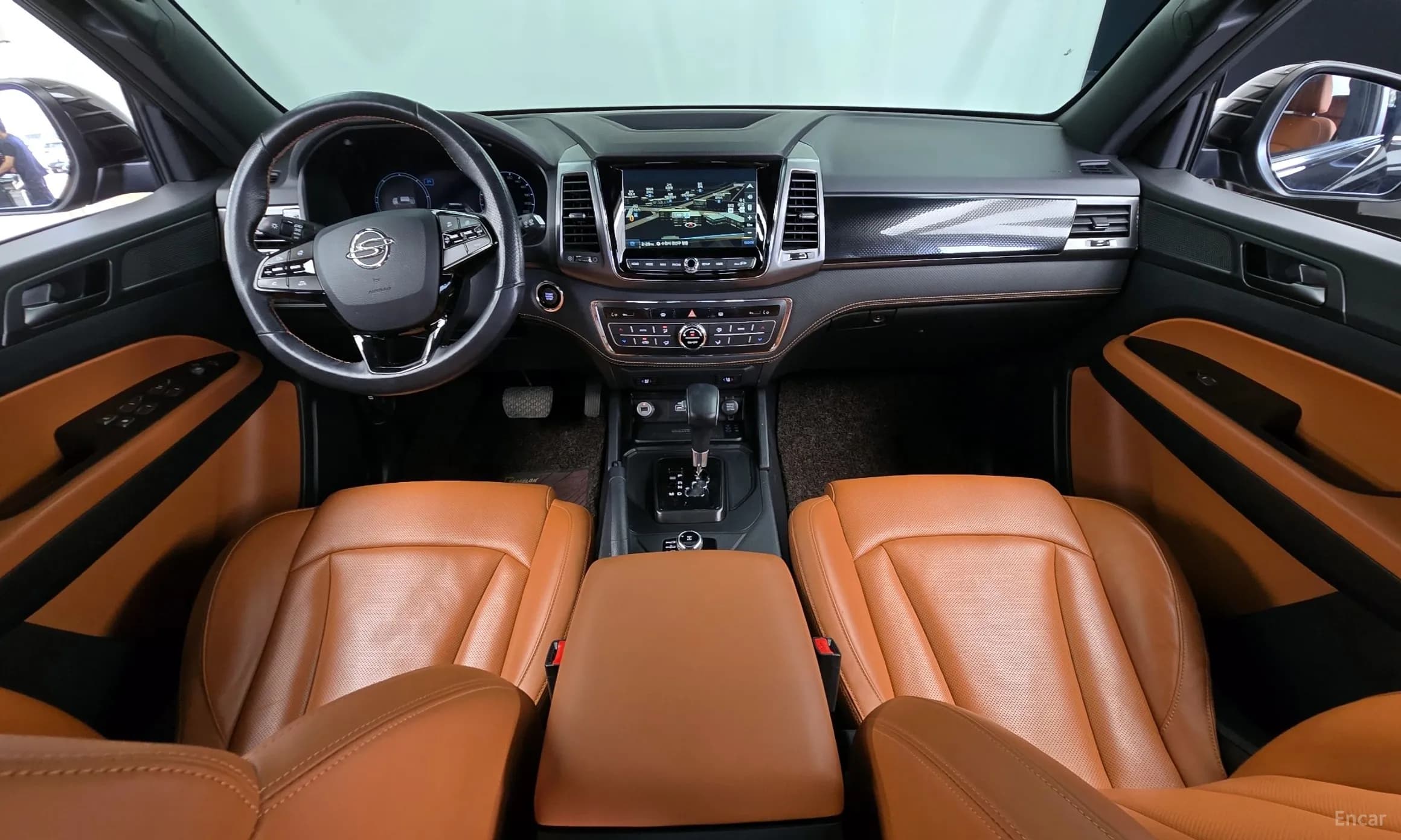 Rexton Sports Khan