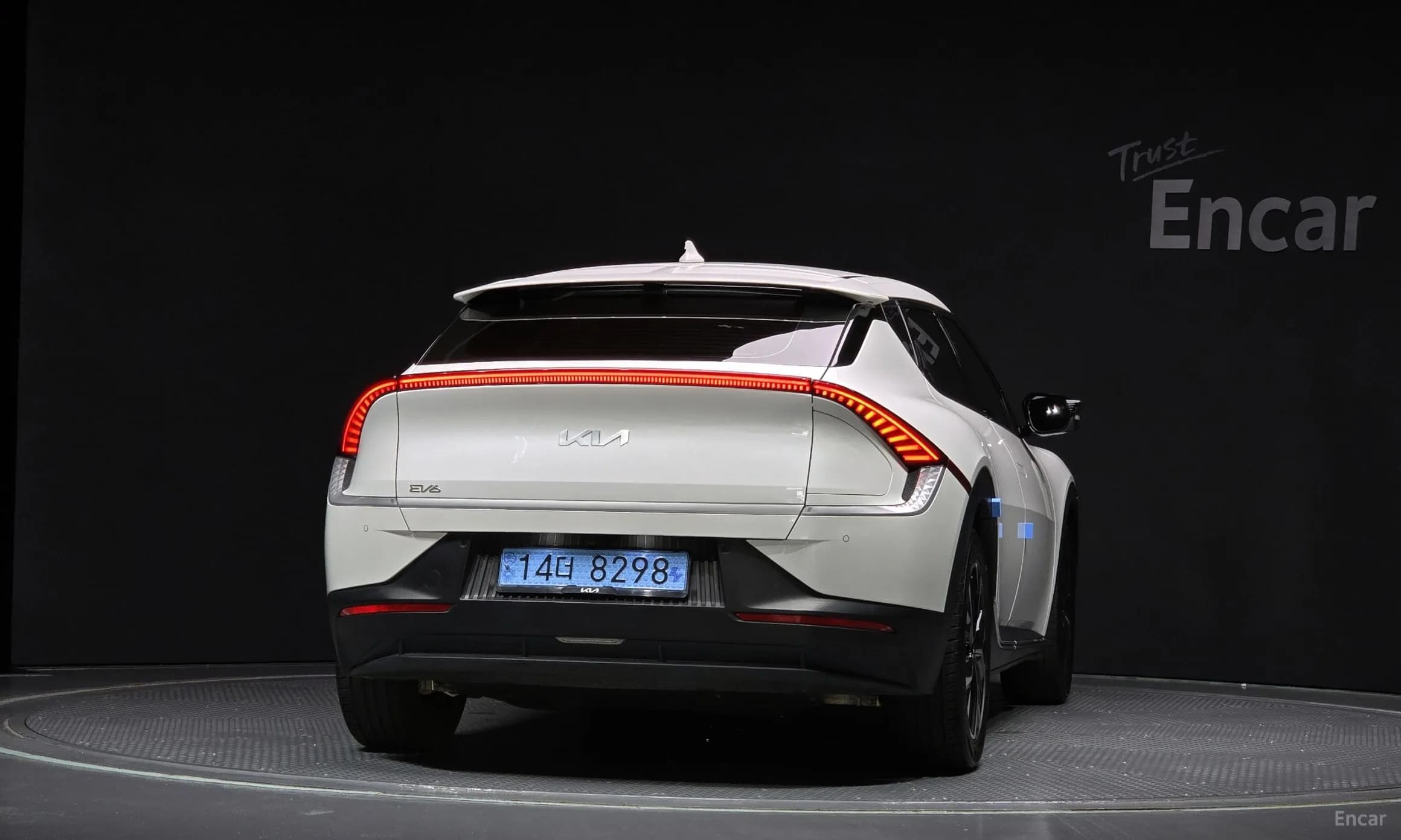 EV6