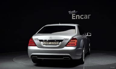 S-Class W221