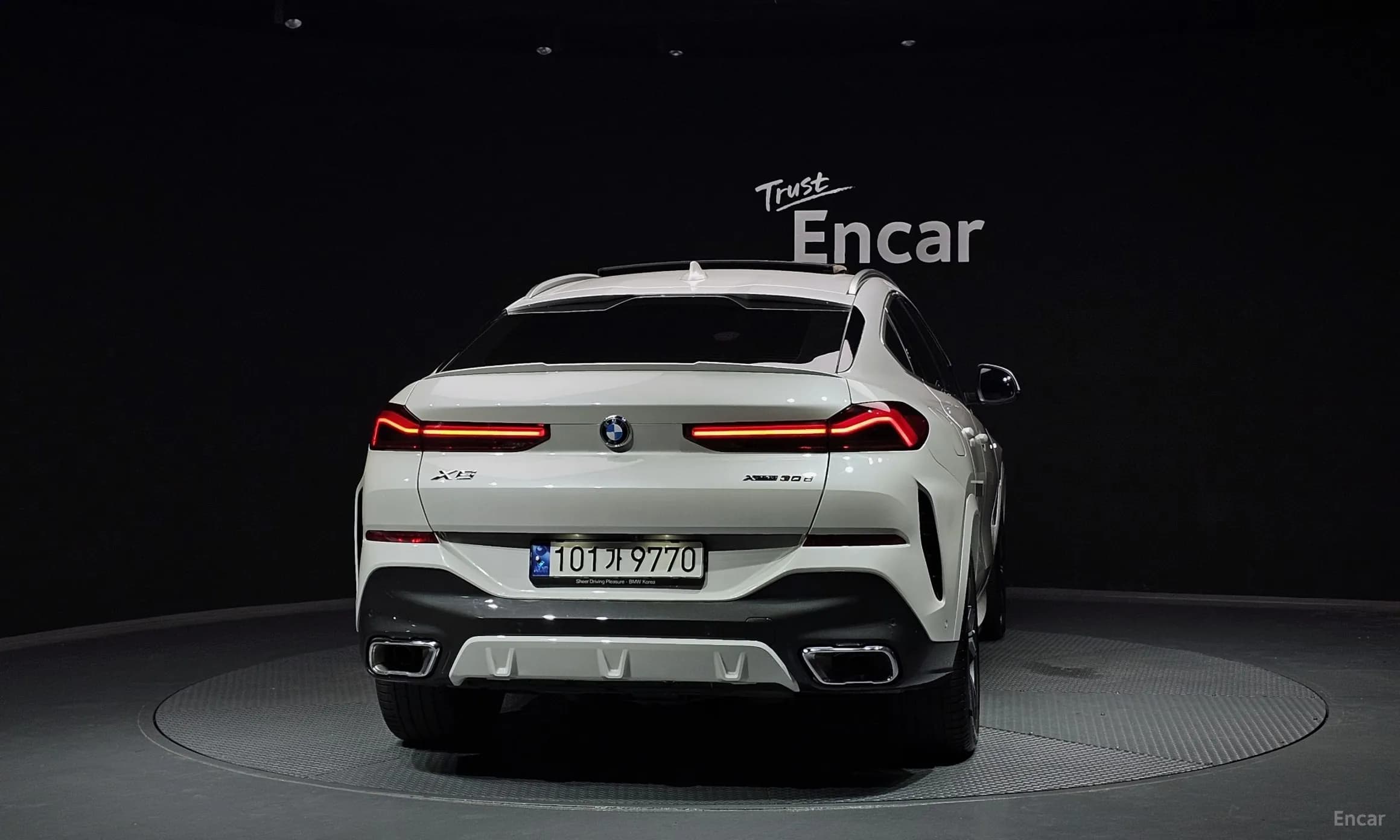 X6 (G06)