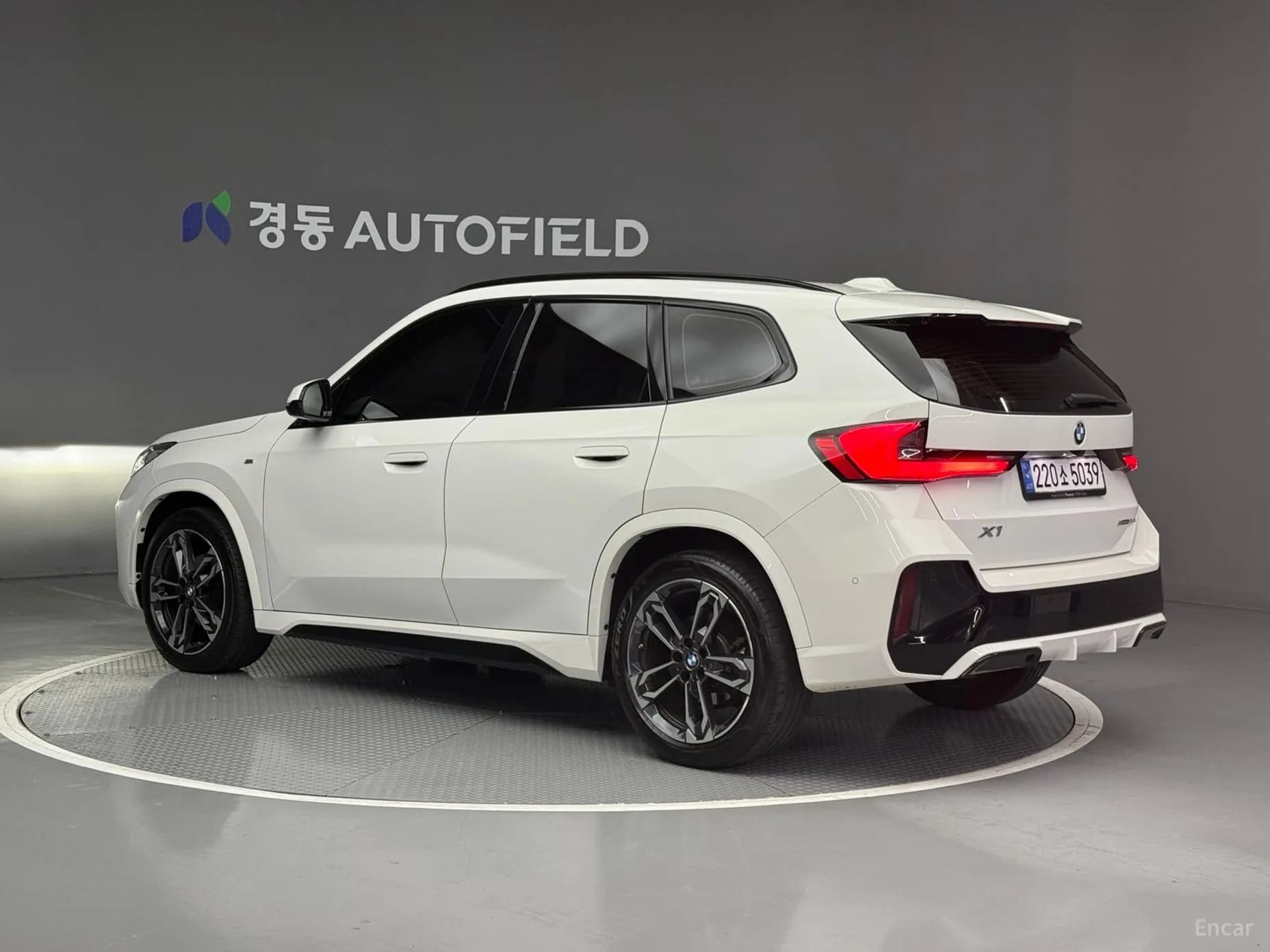 X1 (U11)