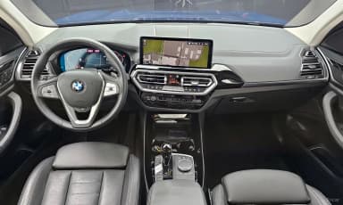X3 (G01)