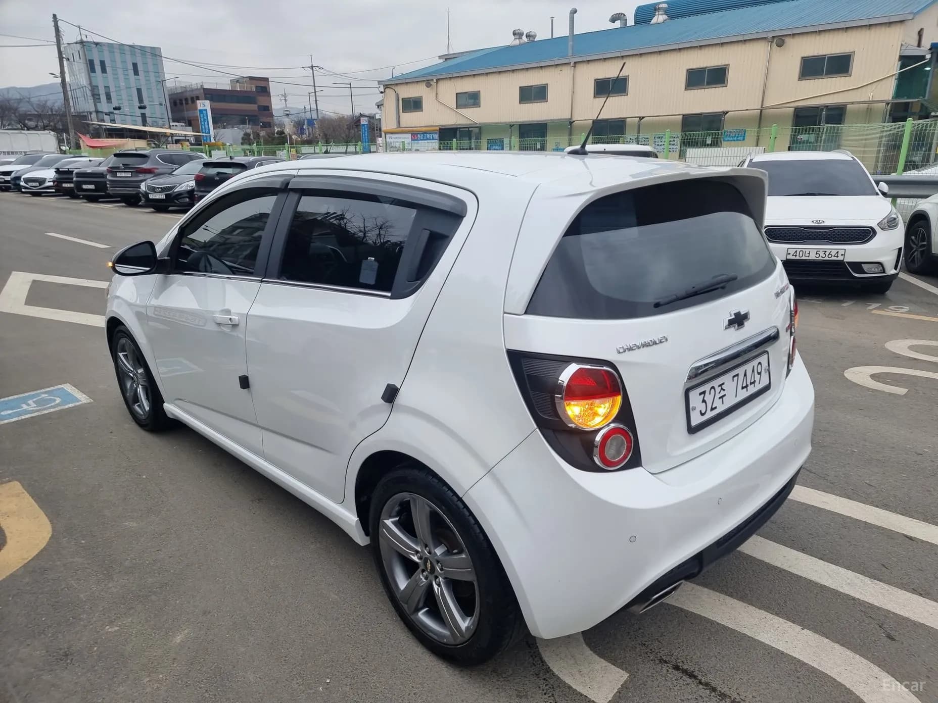 Aveo Hatchback