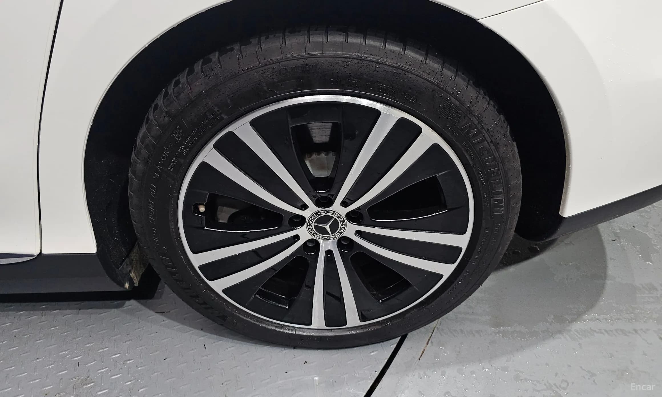 EQE V295