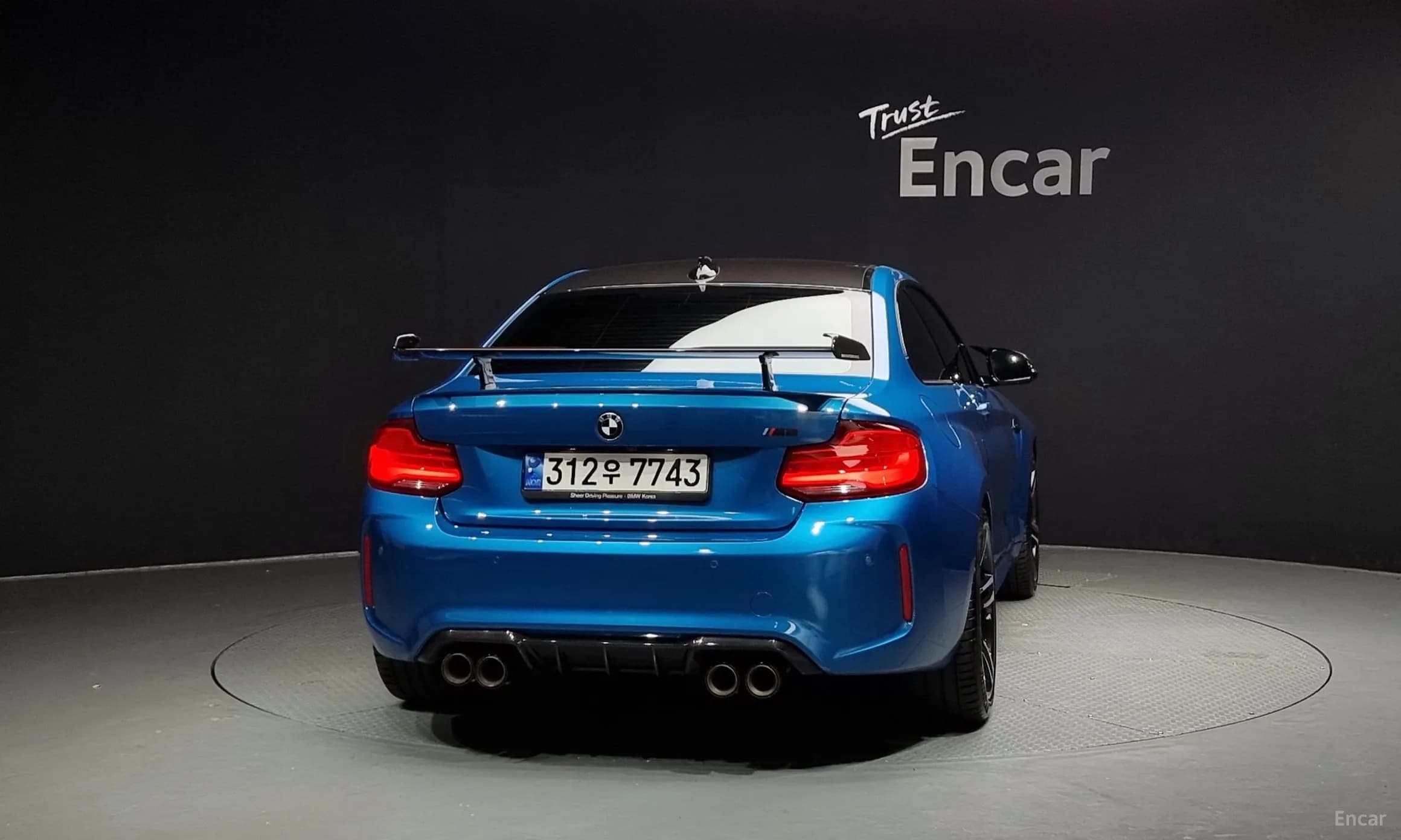 M2 (F87)
