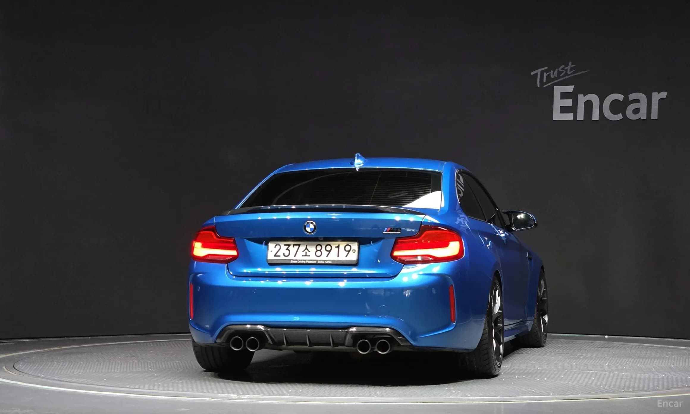 M2 (F87)