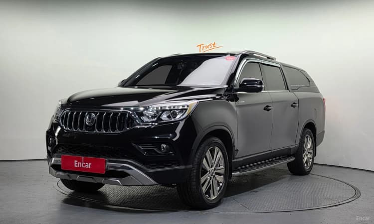 Rexton Sports Khan
