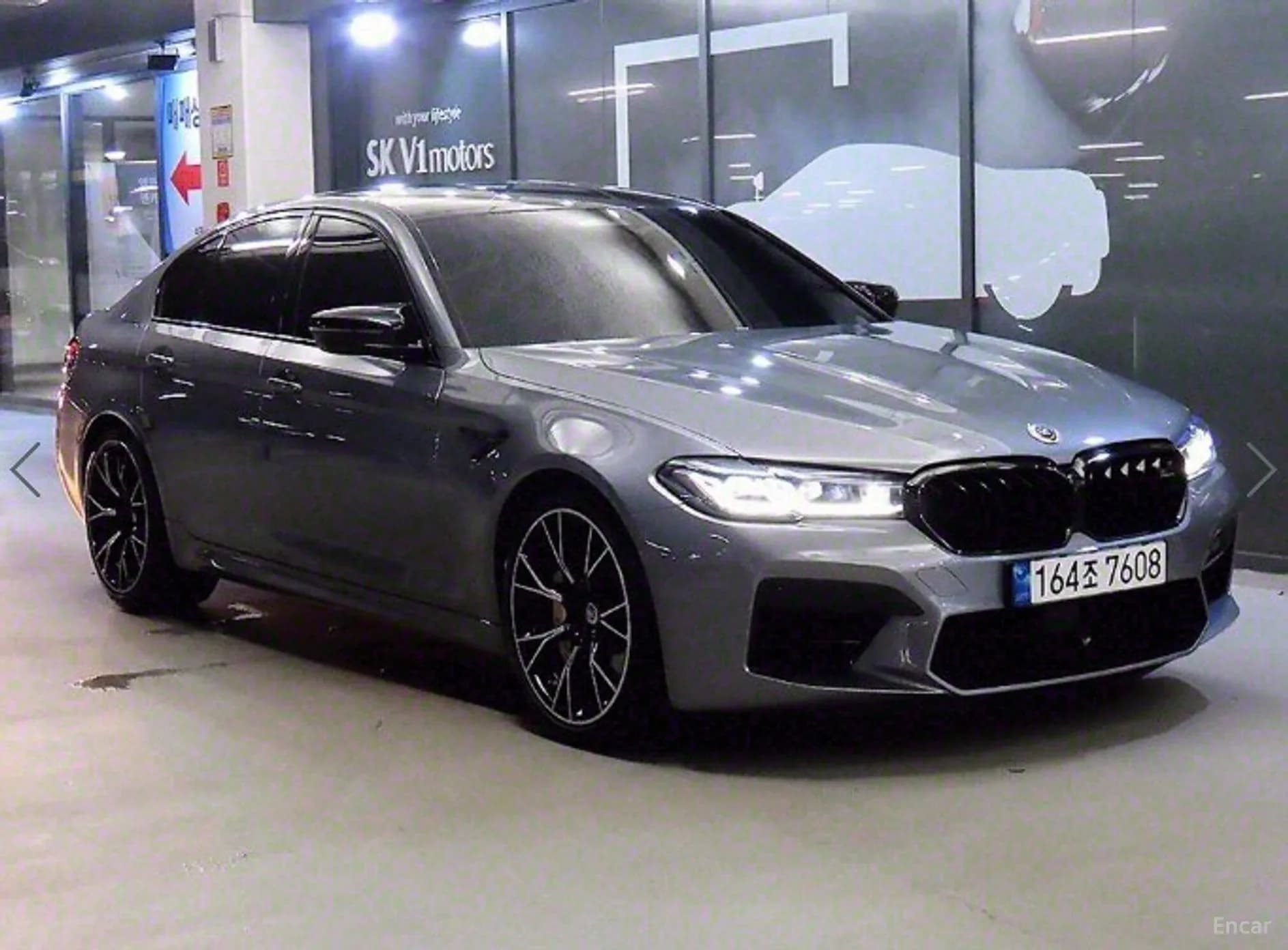 M5 (F90)