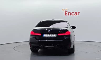 M5 (F90)