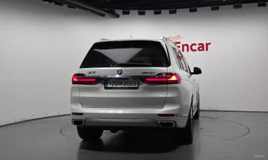 X7 (G07)