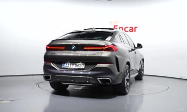 X6 (G06)