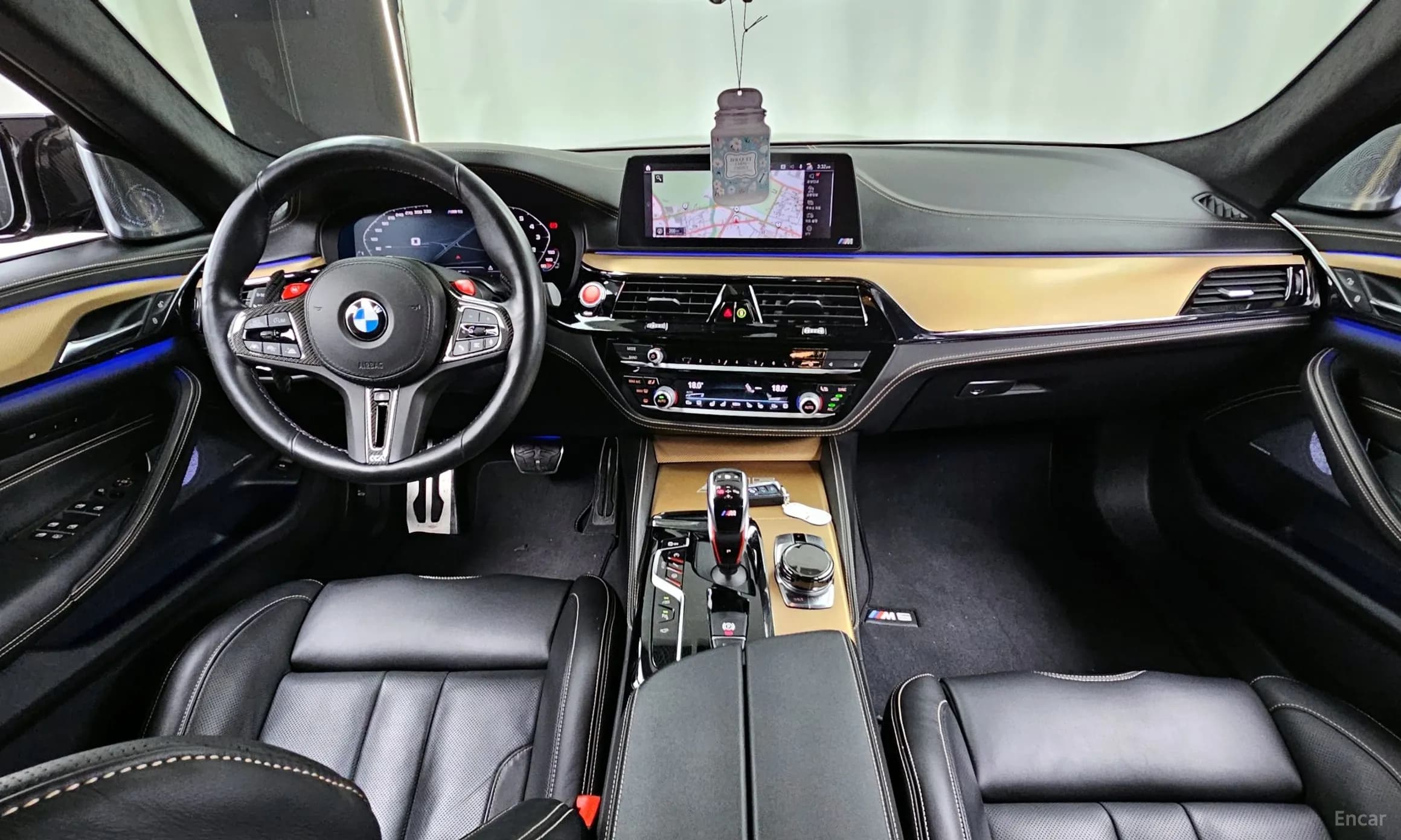 M5 (F90)