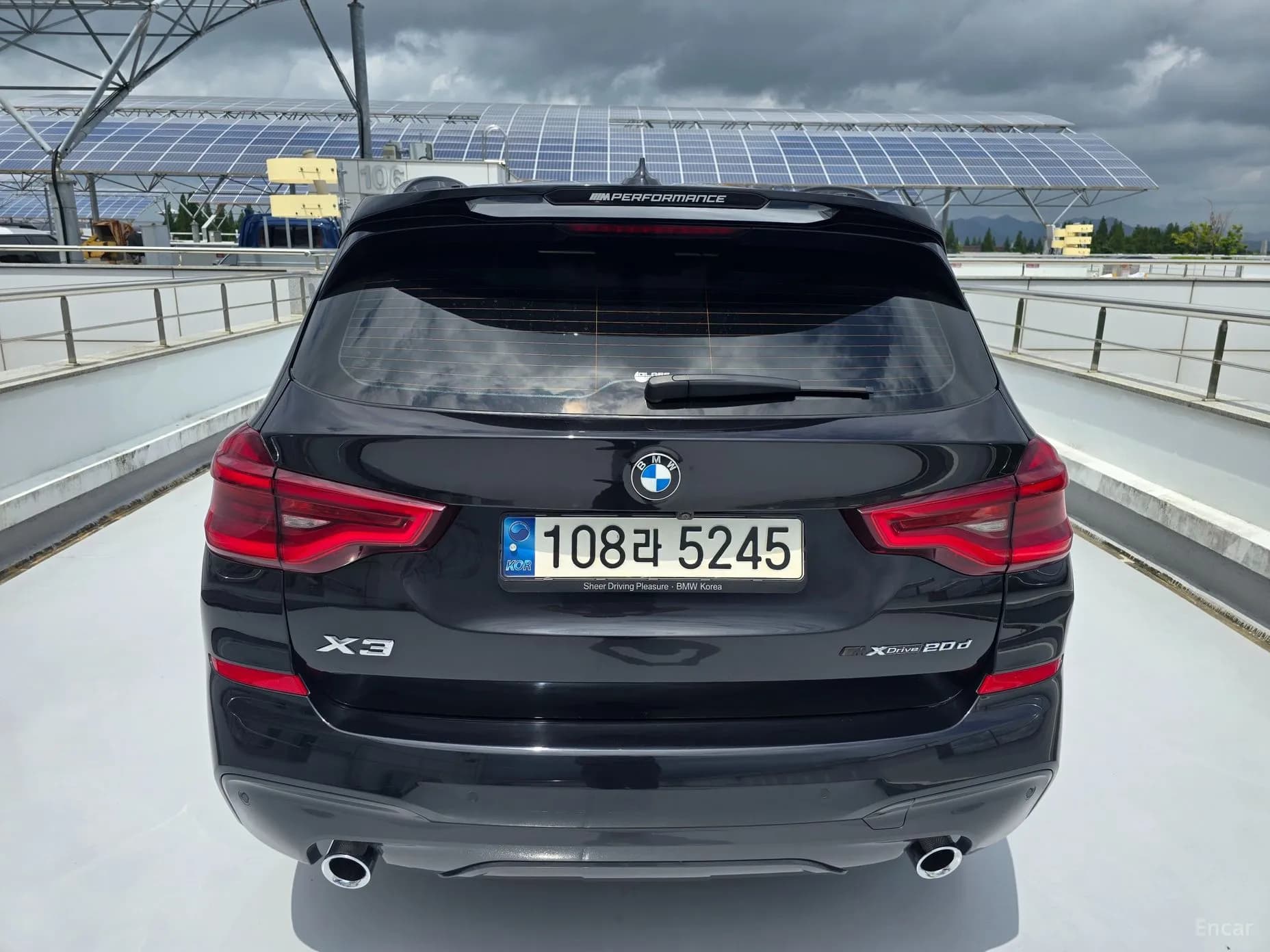 X3 (G01)
