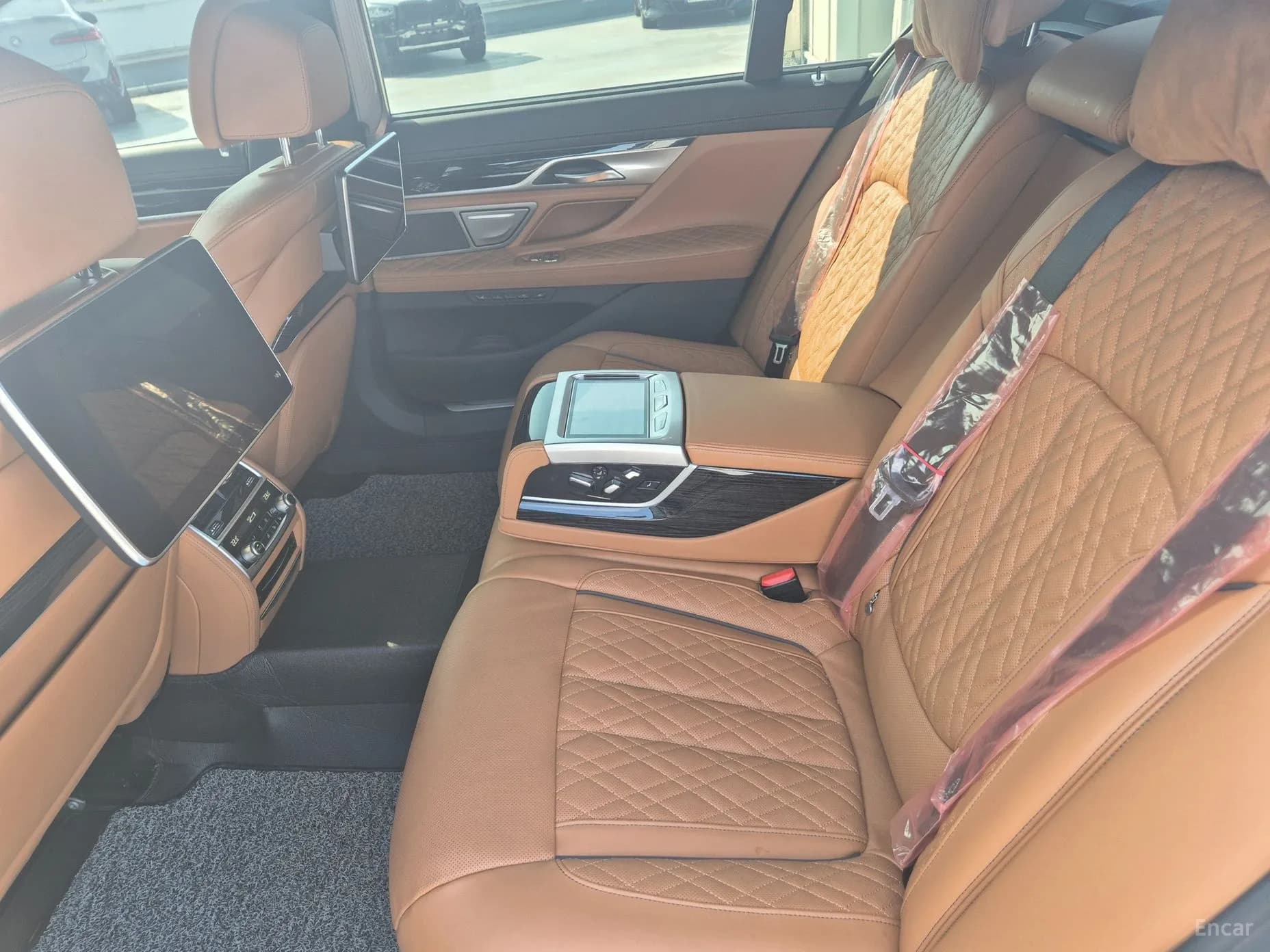 7 Series (G11)
