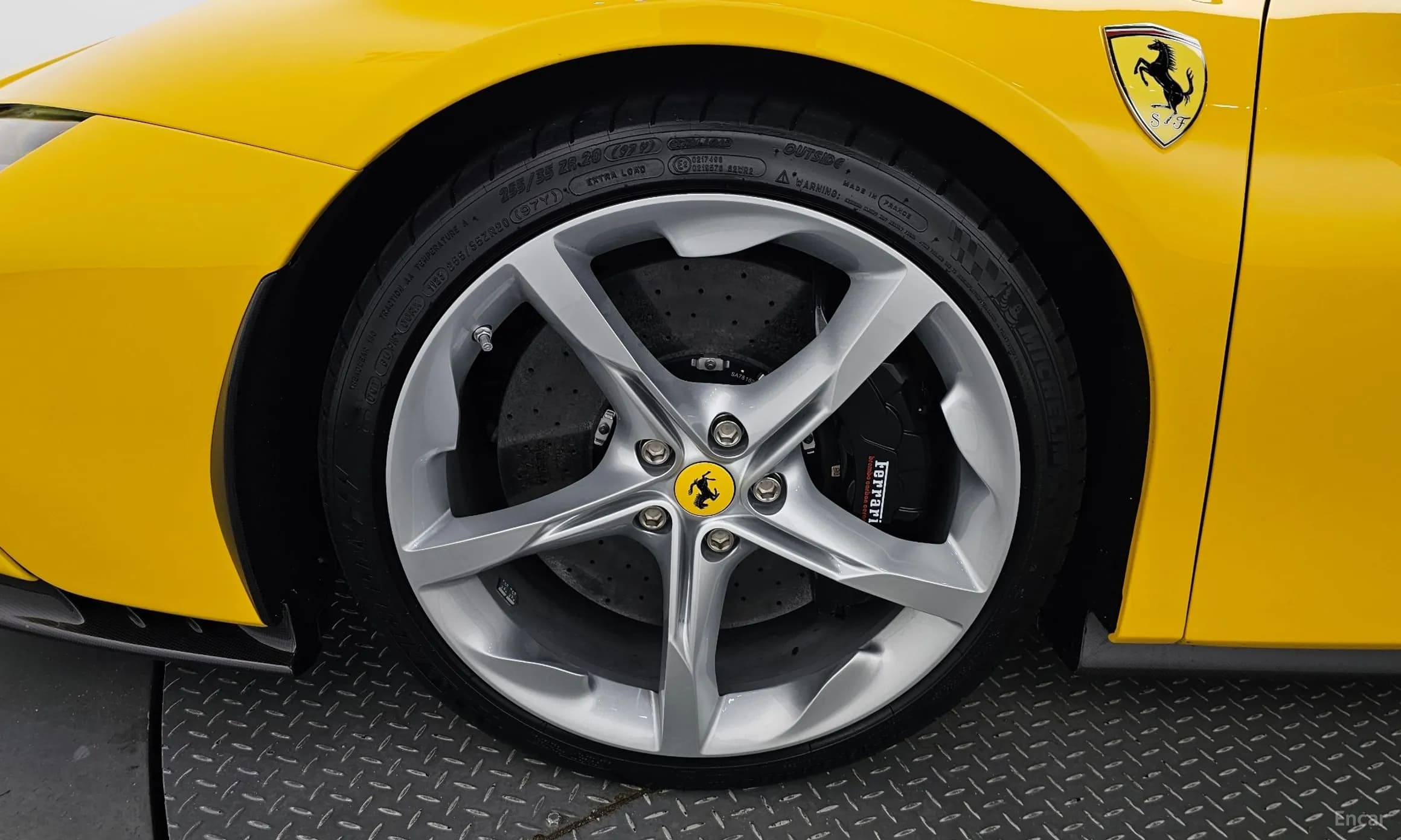 SF90 Spyder