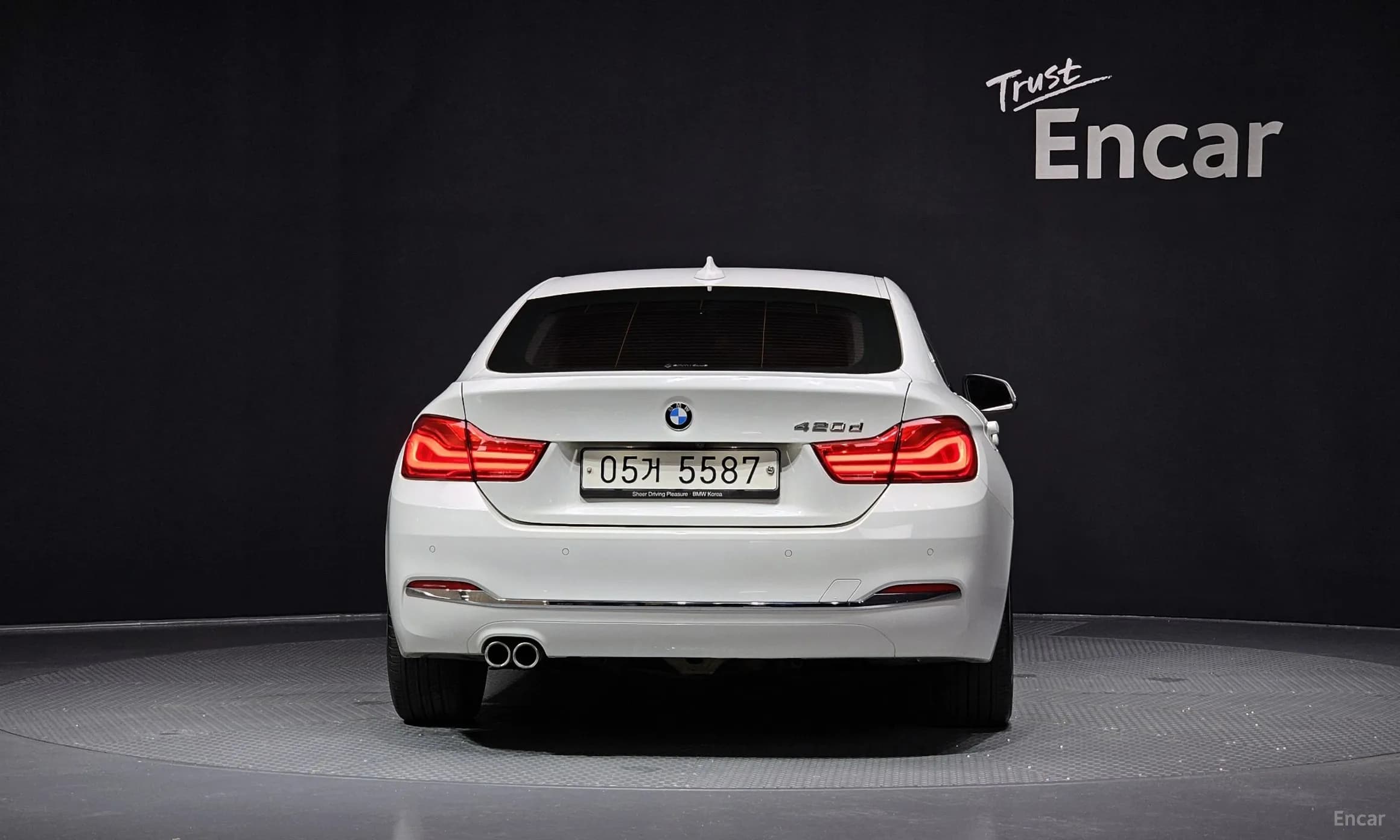 Series 4 (F32)
