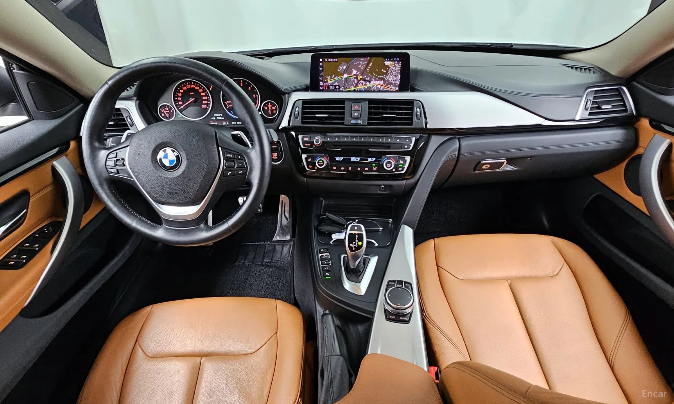Series 4 (F32)