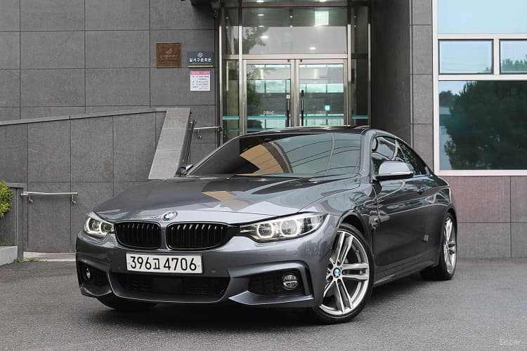 Series 4 (F32)