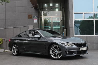 Series 4 (F32)