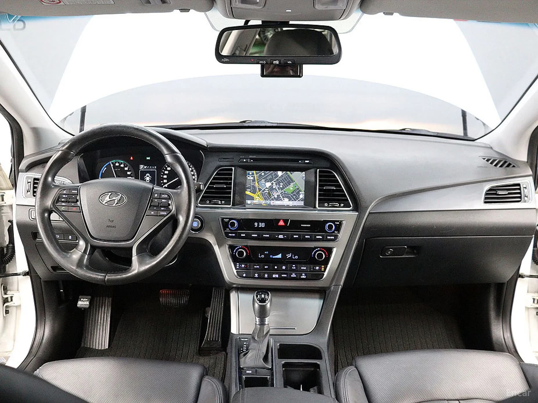 LF Sonata Hybrid