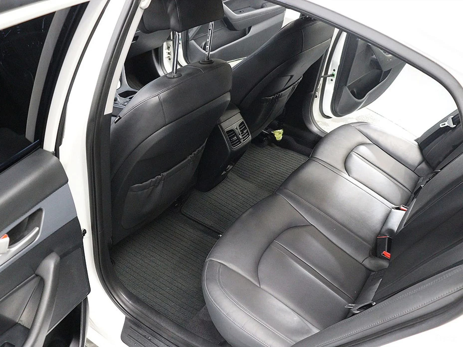 LF Sonata Hybrid