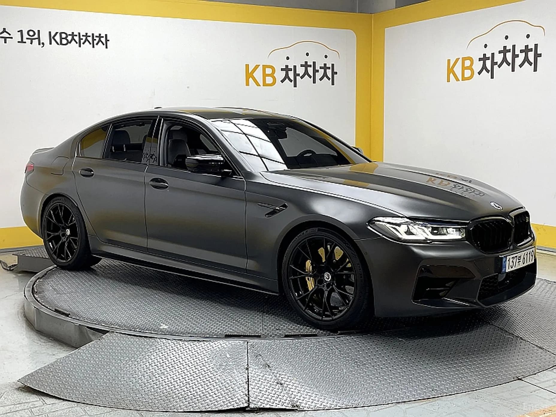 M5 (F90)