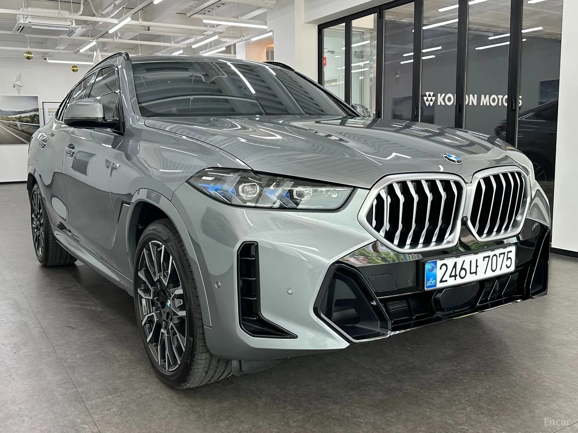 X6 (G06)