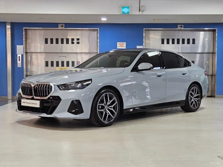 5 Series (G60)