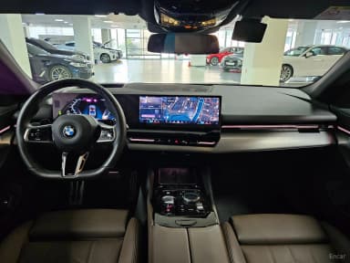 5 Series (G60)
