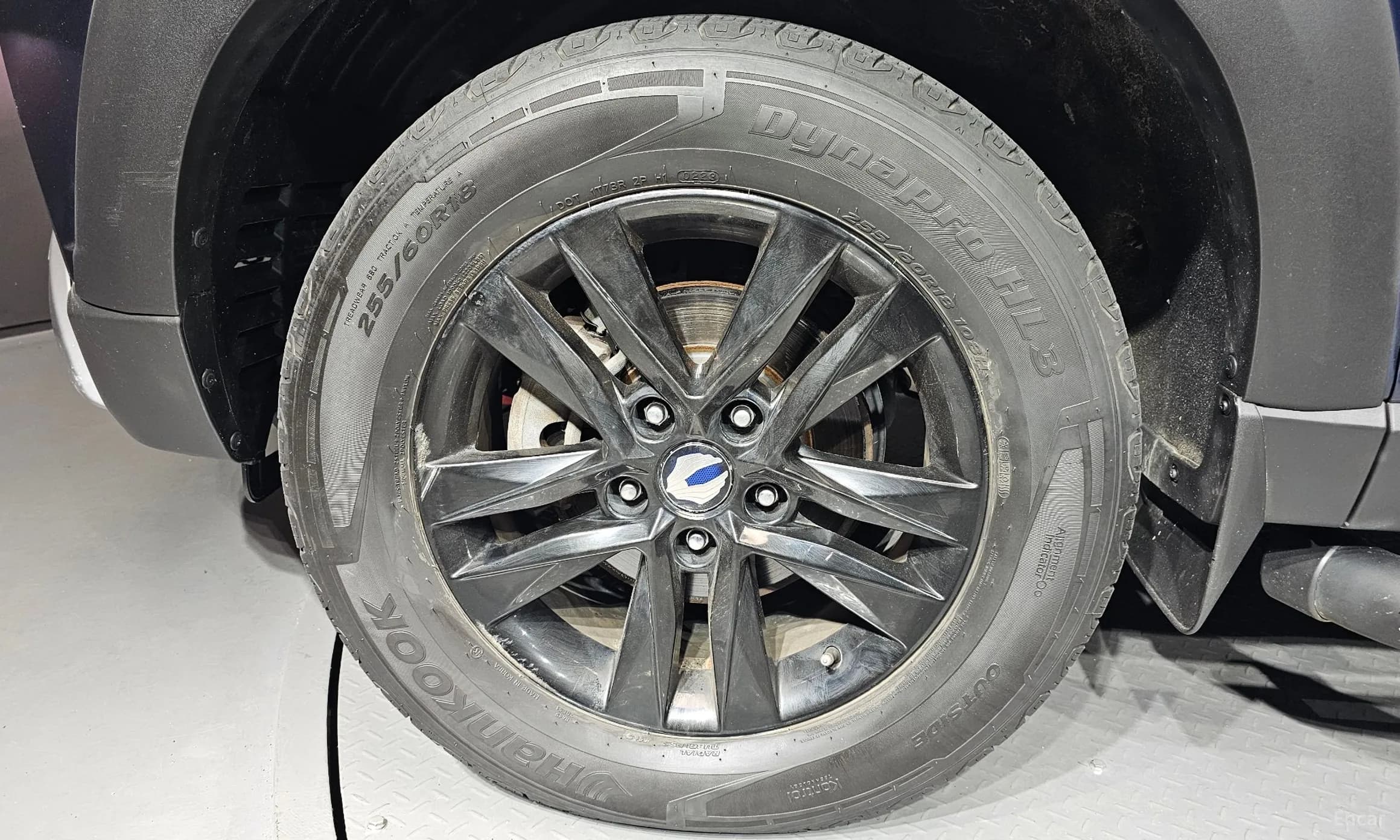 Rexton Sports Khan