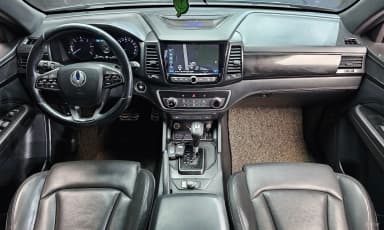 Rexton Sports Khan