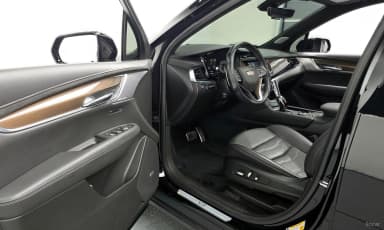 XT6