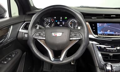 XT6