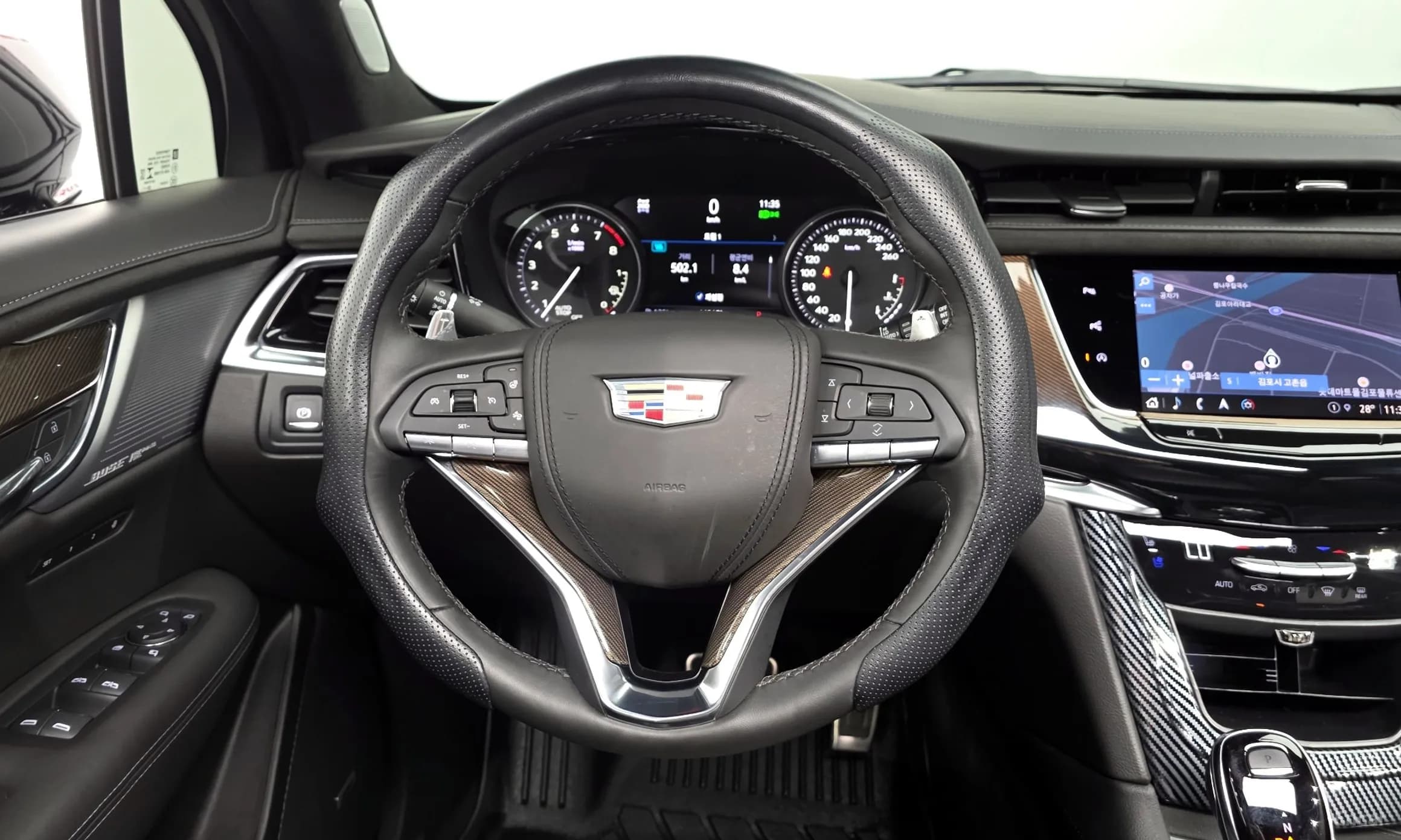 XT6