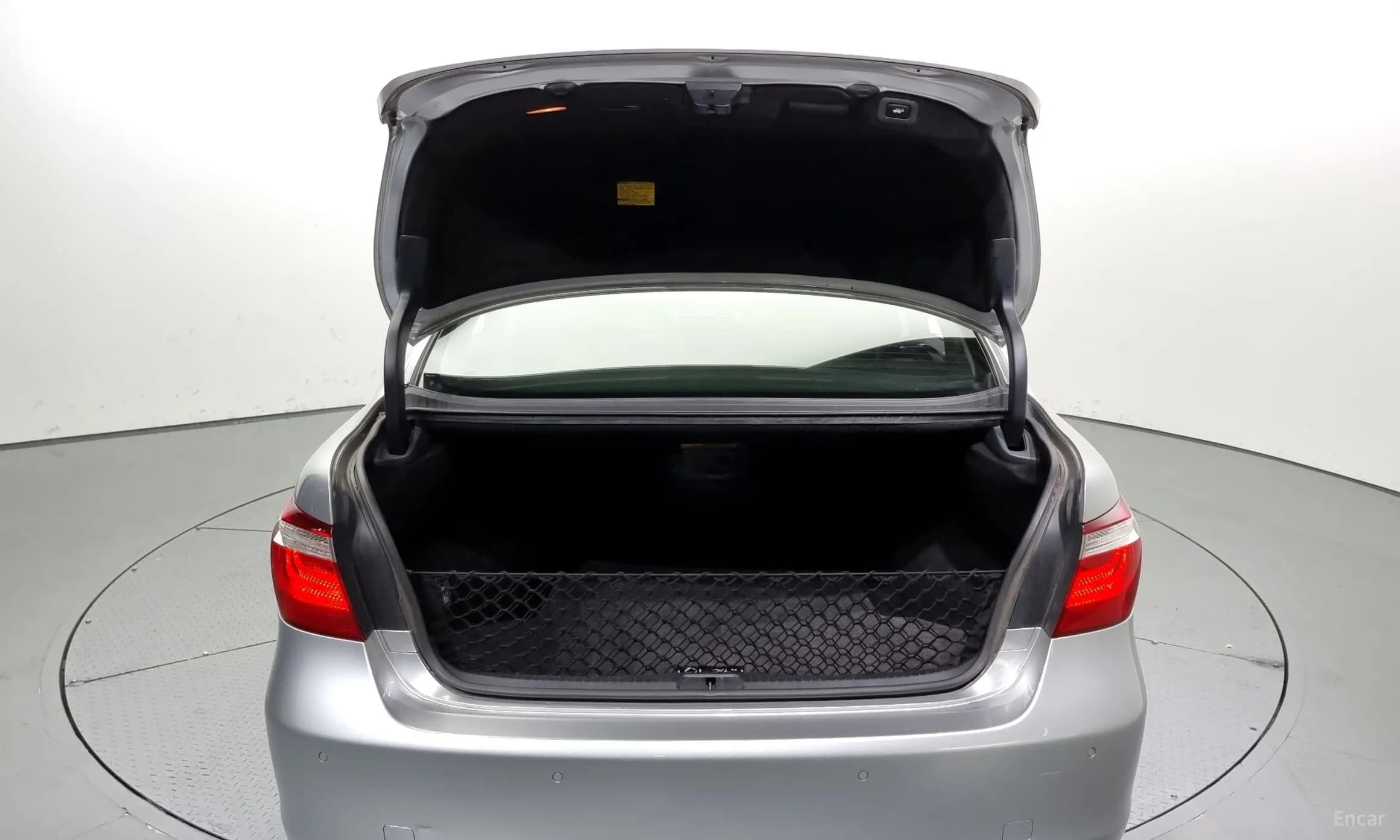 LS460L