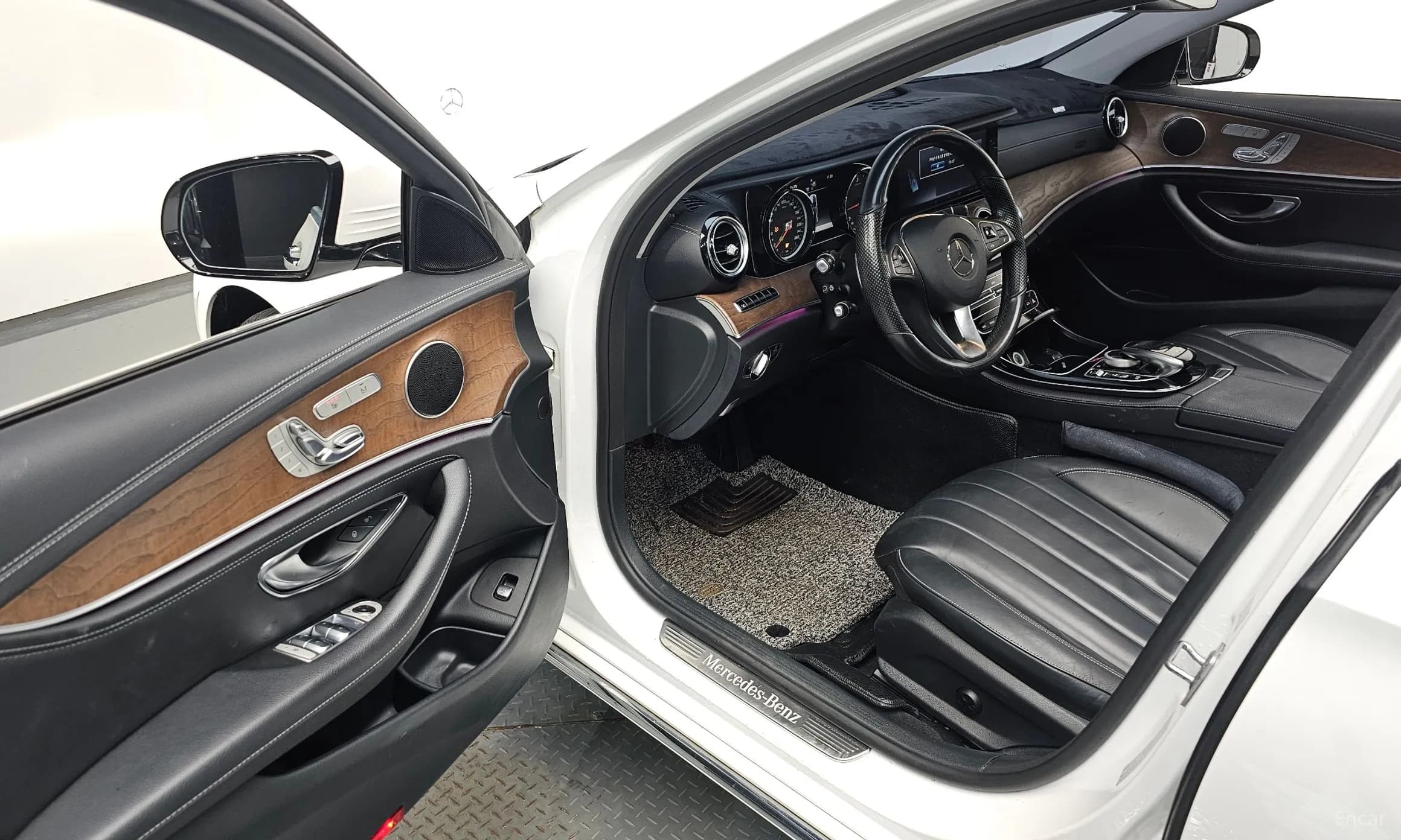 E-Class W213