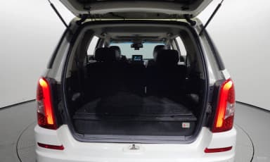 Rexton W