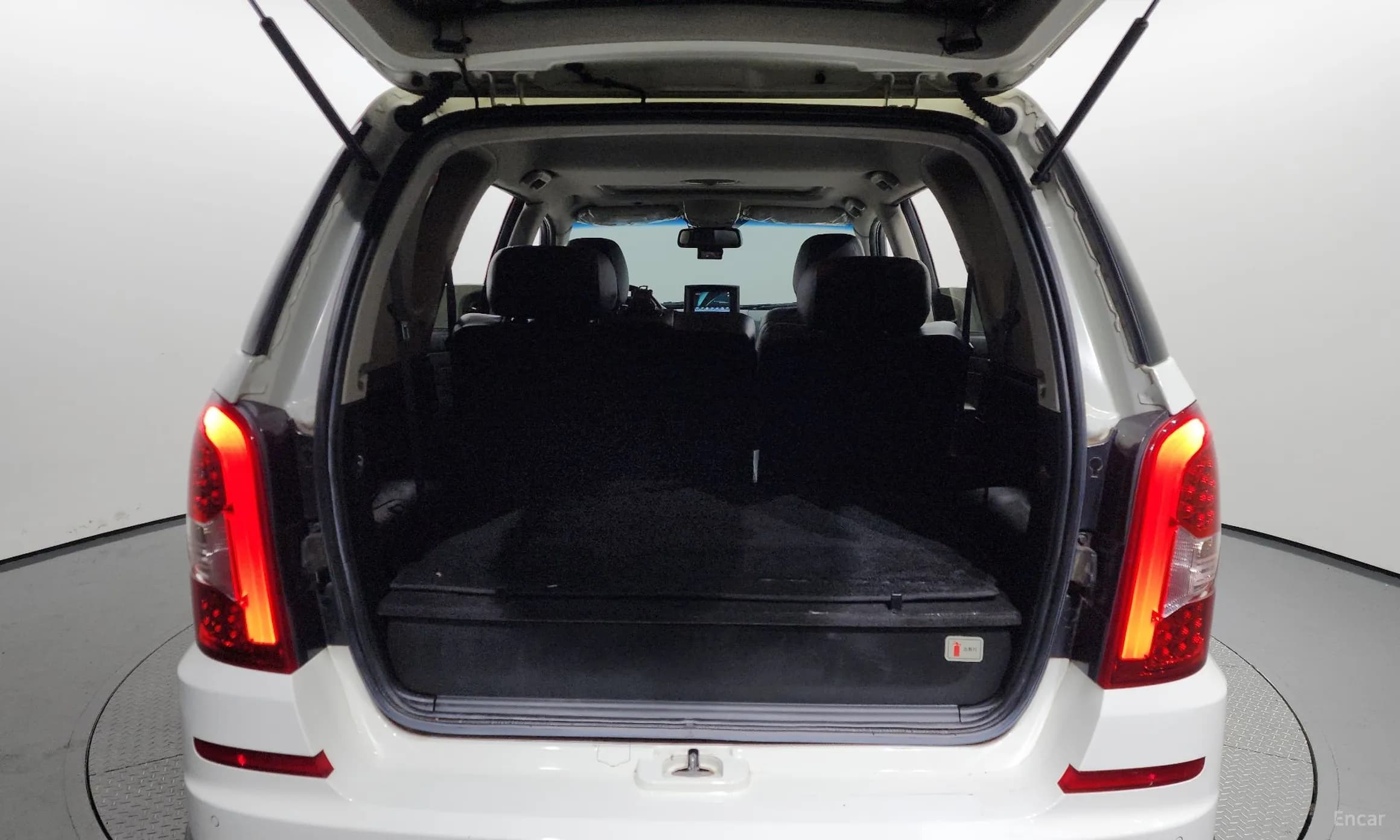 Rexton W
