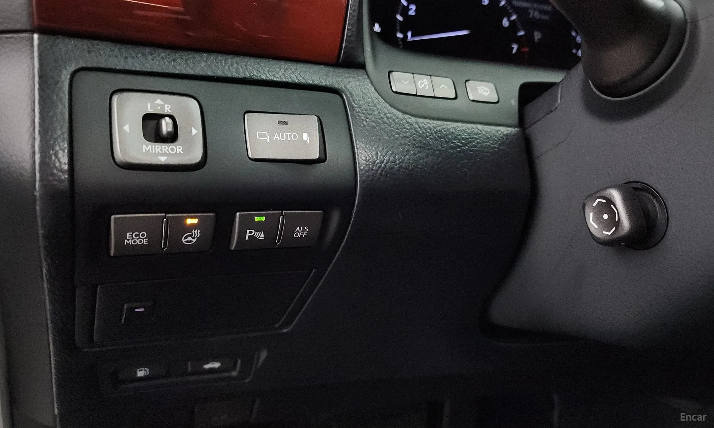 LS460