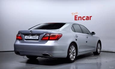 LS460
